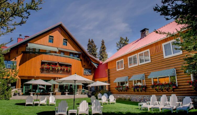 Lake Louise hotel